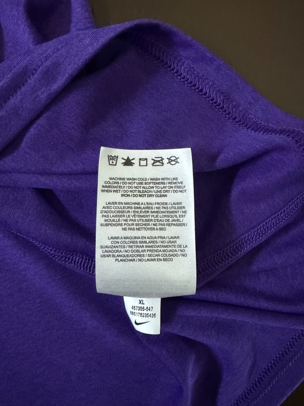 2 Nike Dri-Fit Women's tees, Vnecks, EUC, XL - Picture 5 of 9